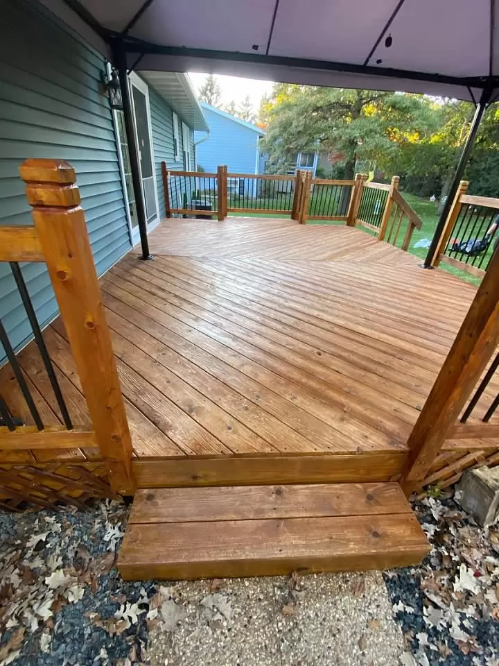 House Washing and Deck Staining in Stoughton, WI